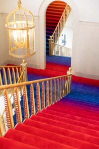le-dessous-des-objets-Design-Rubrique-les-objets-du-Bel-Ordinaire-Le-tapis-Palais-de-l'Elysée-escalier-Murat-tapis-de -Nathalie -Junod-Ponsard-commande-du-Mobilier-national 3
