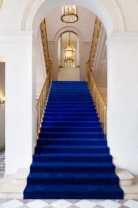 le-dessous-des-objets-Design-Rubrique-les-objets-du-Bel-Ordinaire-Le-tapis-Palais-de-l'Elysée-escalier-Murat-tapis-de -Nathalie -Junod-Ponsard-commande-du-Mobilier-national 4